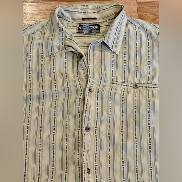 Vintage Columbia Short Sleeve Button Down - Picture 4 of 5
